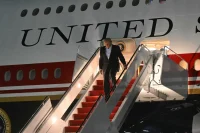 Trump Abruptly Switches Back To Old Air Force One Instead Of Qatari Plane