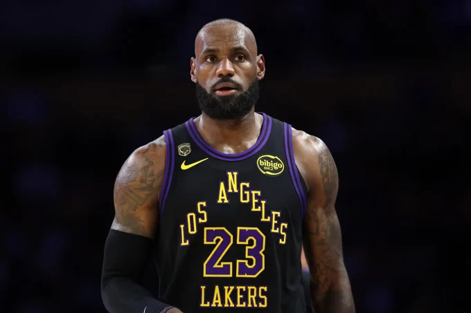 LeBron James Signs 2-Year,  Million Deal With Philadelphia 76ers