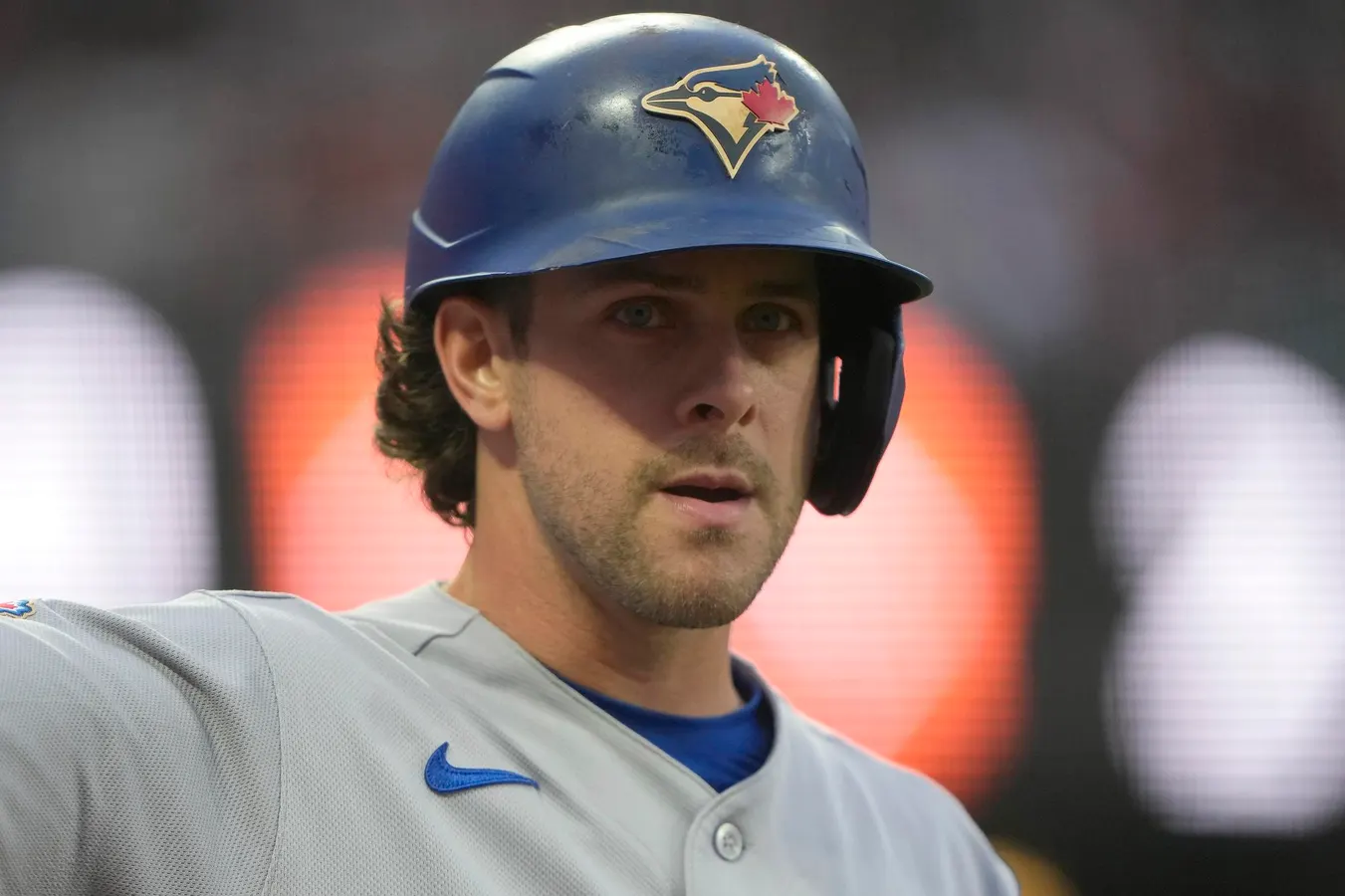 Blue Jays’ Ernie Clement Offers Response On Losing Yankees Legend