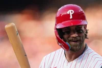 Phillies’ Bryce Harper Sends 4-Word Jab At Braves’ Former All-Star After Incident