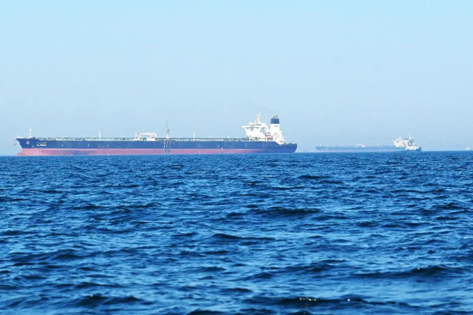 Oil Prices Top 0 On Cargo Squeeze From The Middle East
