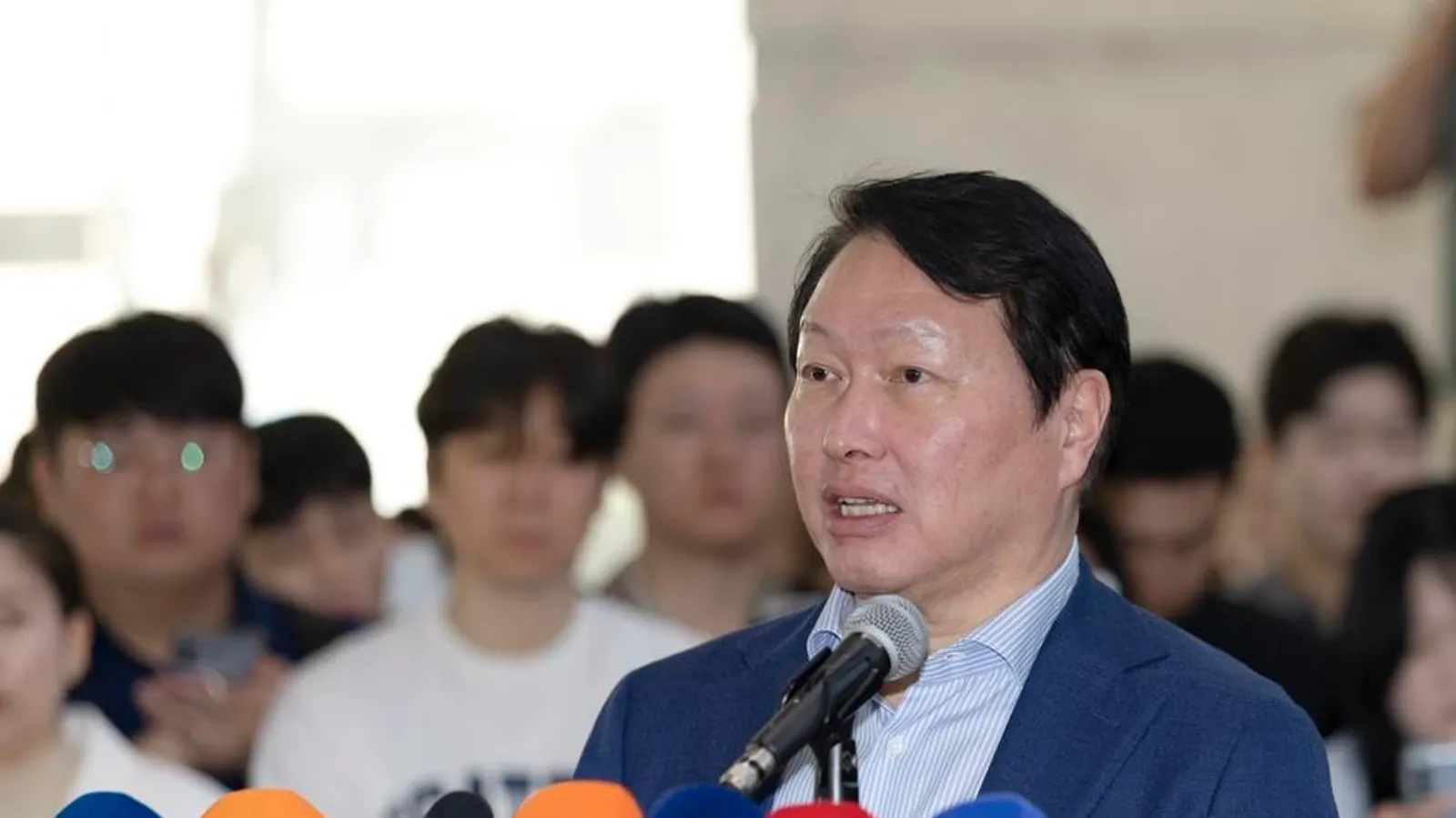 SK Hynix Billionaire Ordered To Pay 5 Million Divorce Settlement—Korea’s Largest Ever