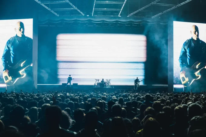 Inside Soda Stereo’s groundbreaking ECOS tour, led by a digital frontman