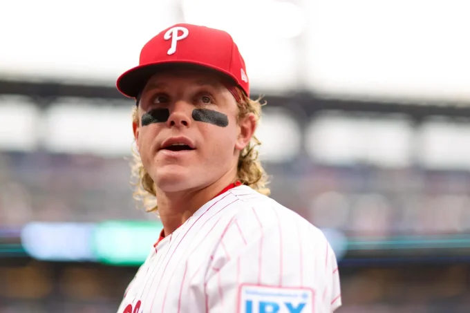 Phillies’ Former Trade Deadline Addition Violates  Million Deal With Viral Scooter Accident