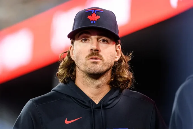 Blue Jays’ Kevin Gausman Is ‘Leaving Toronto’ After Selling House