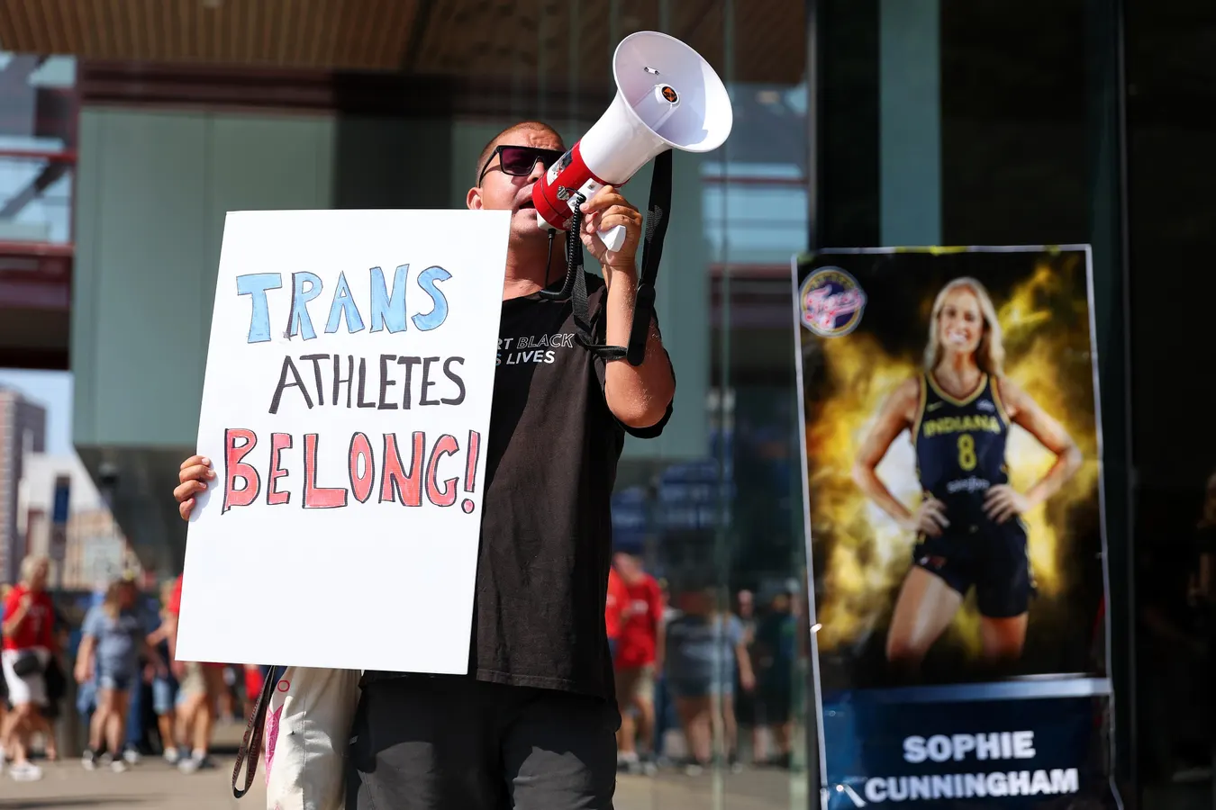 Transgender Basketball Player Julie Tétart Drawn Into Nonexistent WNBA Controversy