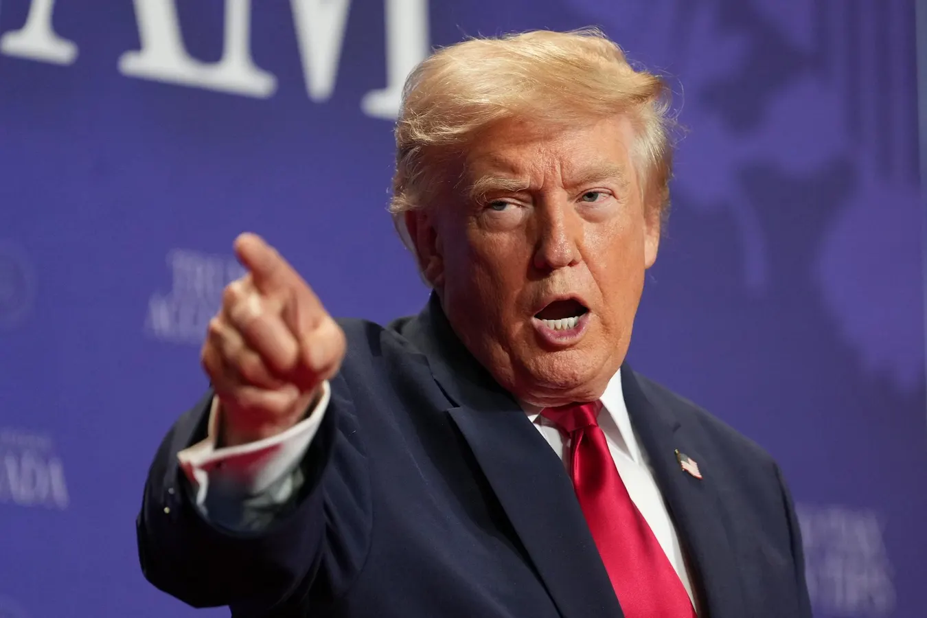 Trump’s Suddenly Thick Hair Raises Eyebrows
