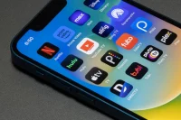 Is Direct To Consumer Dead?