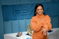 Rihanna Brings Multiple Smashes Back To The Same Chart