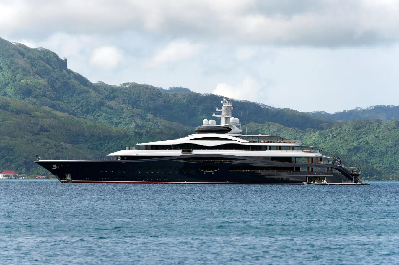 Zuckerberg Was Not On Yacht When Nearby Ship Needed Assistance, Representative Says