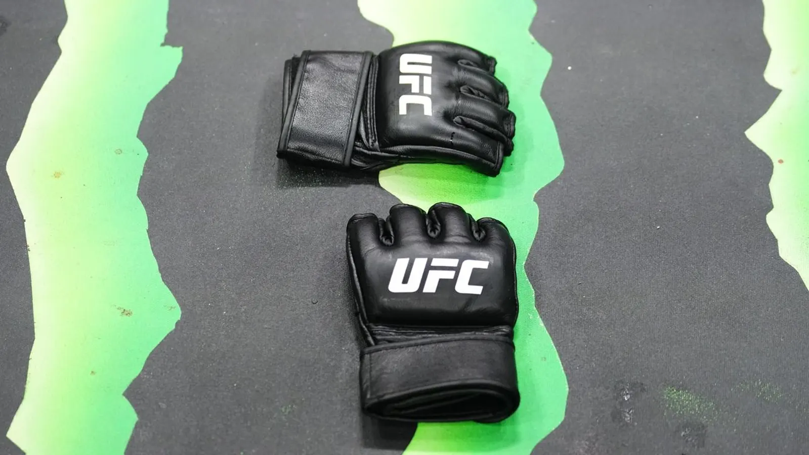 Darren Elkins Retires After 35-Second KO Loss to Yadier del Valle