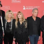 Fleetwood Mac Charts A New Top 10 Bestselling Album In America
