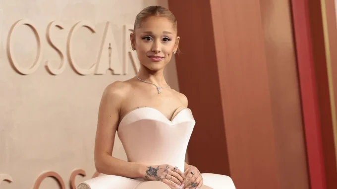 Ariana Grande Outsells Her Closest Competition 10 Times Over
