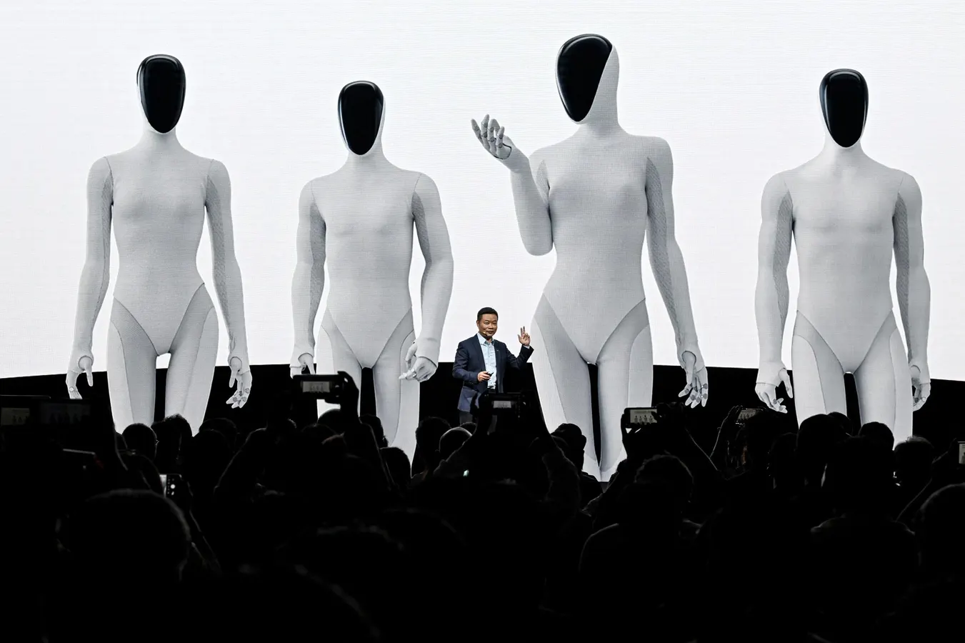 8 Experts Weigh In On The FCC Foreign Robot Ban: Good Or Bad?