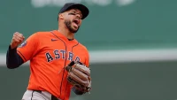 Carlos Correa Could Give Houston Astros Boost In Wild AL Playoff Chase