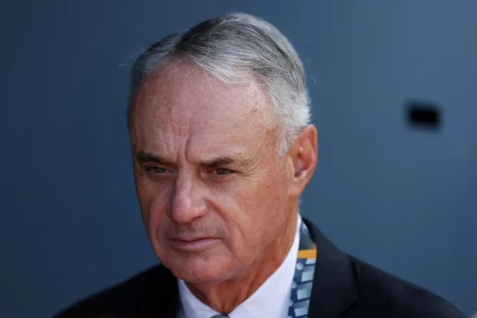 MLB Attempts To Tie Limited Free Agent Signing Period To Competitive Balance