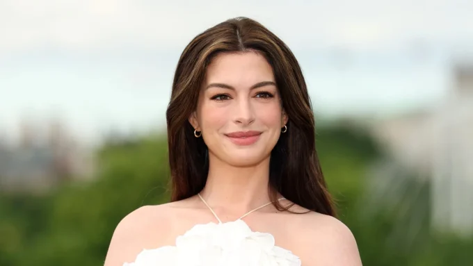 Randy Quaid Slams ‘Woke’ Casting Of Anne Hathaway In ‘Days Of Thunder 2’