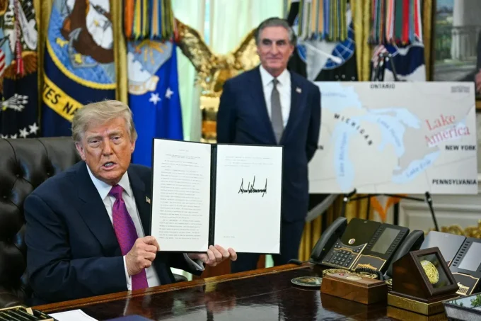 Trump Asked Apple to Change ‘Lake Ontario’ to ‘Lake America,’ Interior Secretary Says