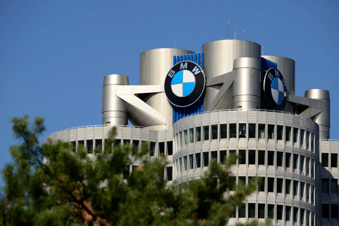 BMW Sues Broadcom Over Patent Dispute