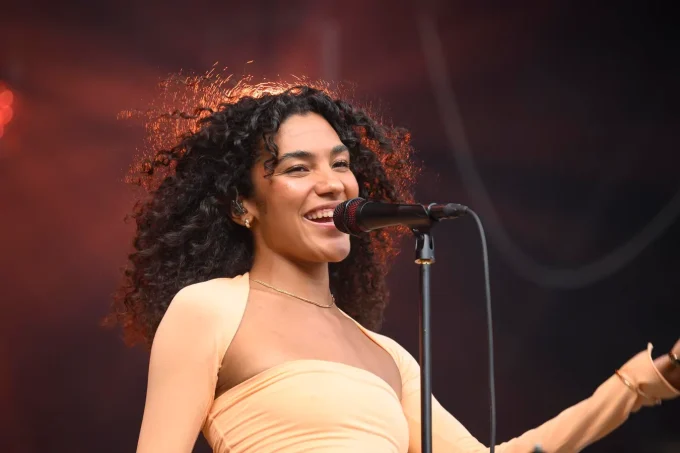 Olivia Dean, KATSEYE, 5SOS And More: Lollapalooza India Full Lineup
