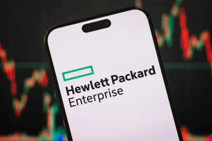 HPE Gives Oracle Right To Buy 4.2 Million Shares For 1 Cent Each