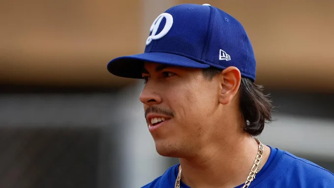 Blue Jays’ Newest Player Shows Character Immediately After Dodgers Trade