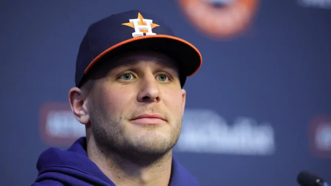 Blue Jays’ ‘Salty Old’ Veteran Sends Message On Daulton Varsho Trade Replacement