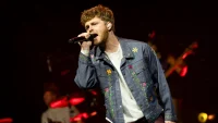 Alex Warren Hits No. 1 For The First Time On Multiple Charts