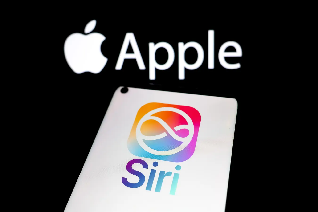Siri AI Will Be Able To Listen In And ‘Rewind’ Conversations, Apple Says