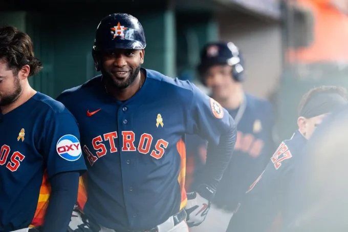 Houston Astros’ Slugger Yordan Alvarez Aims For Elusive Triple Crown