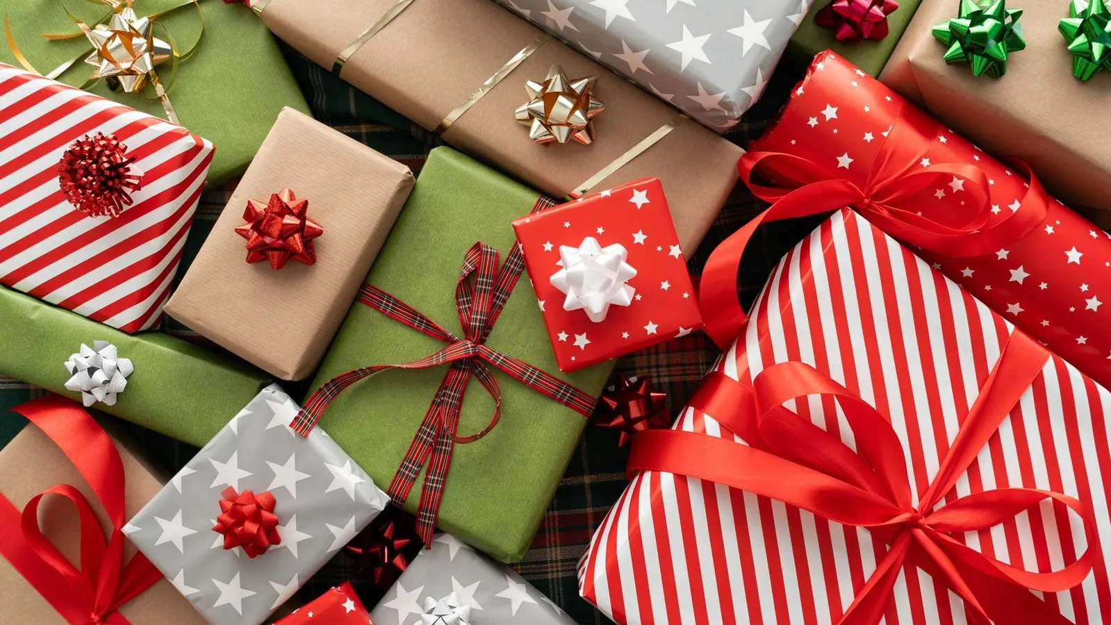 Holiday Retail Sales Expected To Hit .7 Trillion This Year