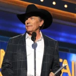George Strait Hits A Chart Milestone Few Country Acts Will Reach