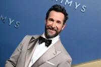 ‘The Pitt’s’ Noah Wyle Wins Lead Actor In A Drama Series