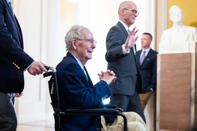 McConnell Returns To Senate After Three-Month Absence (Photos)