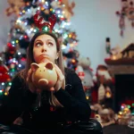 31% Holiday Shoppers Expect To Spend More—But Value Still Wins