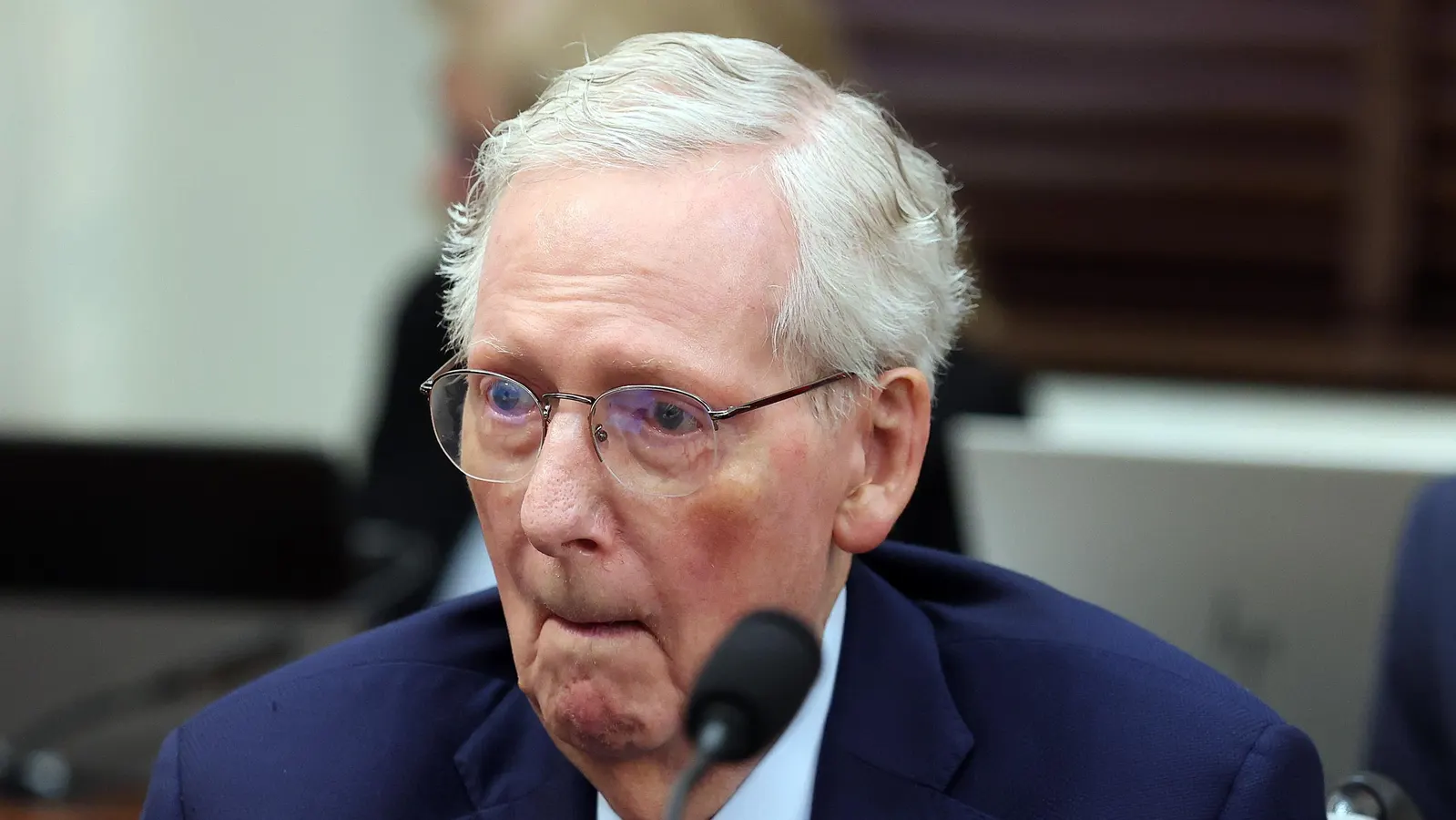 Mitch McConnell’s Confused And Frail Appearance Raise New Concerns (Video)