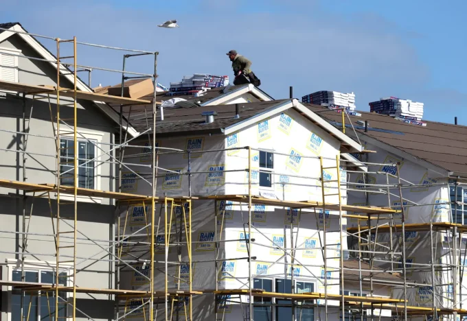 Lennar Says Immigration Crackdowns Are Leaving Trade Partners With ‘No Crews’
