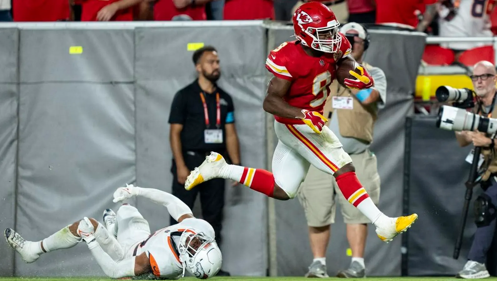 NFL Week 2 Sunday Night Football—Best Player Props