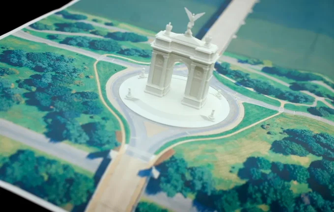 Trump Says Triumphal Arch Could Be Sniper Hub