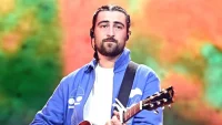 Noah Kahan’s Two Current Singles Climb To New Peaks Together