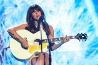 Ella Langley’s ‘Choosin’ Texas’ Sets Billboard Record For Weeks At No. 1