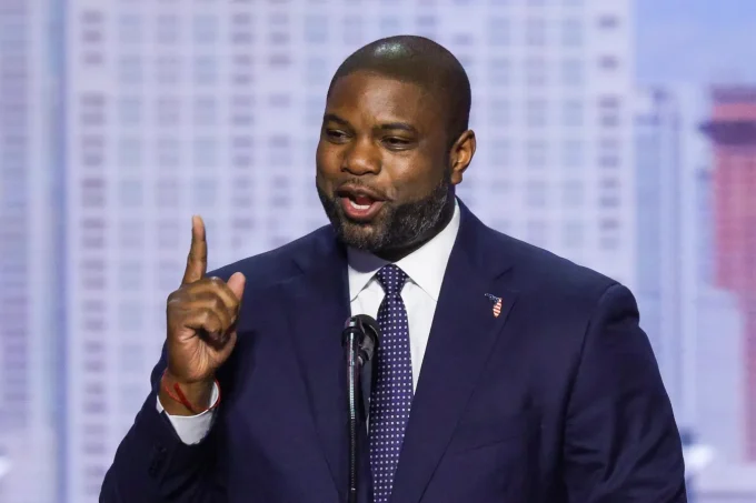 Republican Byron Donalds Suddenly Drops Trump References From Campaign Website