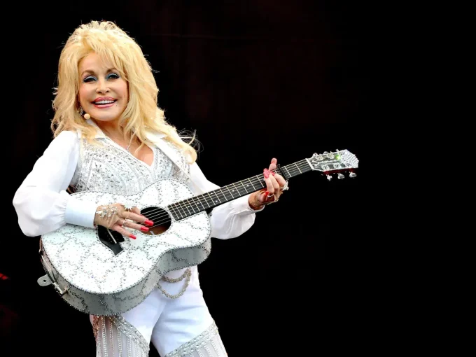 Dolly Parton’s Estate Sues Her Nephew Alleging ‘I’m A Killer’ Threats