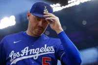 Dodgers’ Dave Roberts Sends ‘Frustrated’ Freddie Freeman Message After Injury Setback