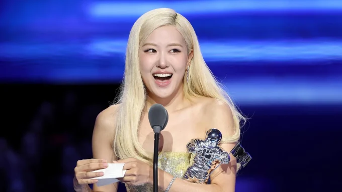Rosé Scores Her First Solo Hit Of 2026 With A New Bestseller