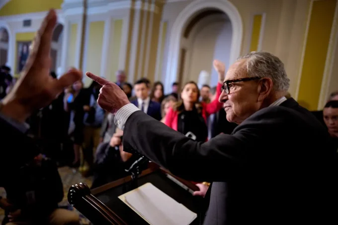 Congressional Stock-Trading Ban Fails Senate