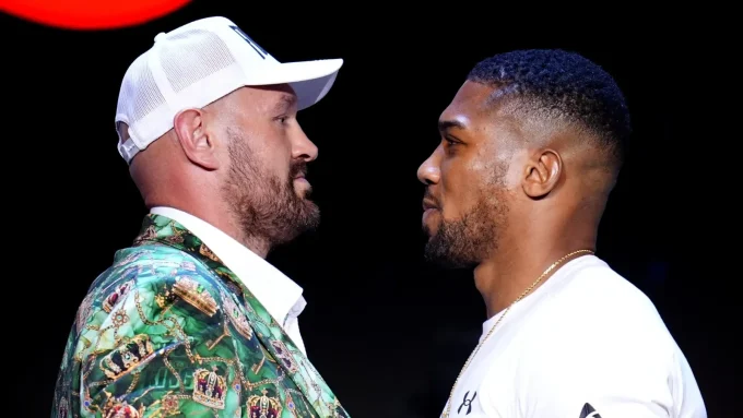 Huge Welterweight Clash Reportedly Set For Fury-Joshua Card