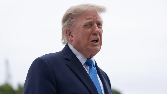 Trump Fires Off 23 Truth Social Posts In 1 Hour During Wild Sunday Spree