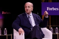 We’re Nearing Point Where AI Bubble Could Burst, Billionaire Ray Dalio Says