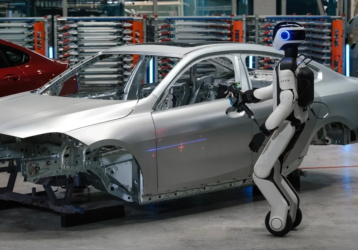 Hexagon Is Putting 1,000 Humanoid Robots In Schaeffler Factories. This Is Not A Copy-Paste Process